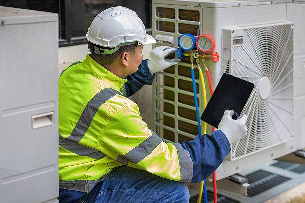 Professional Hvac technician working in Pemberton, NJ